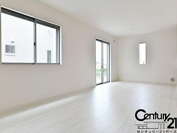 ■ペアガラス使用で結露の心配もありません!■