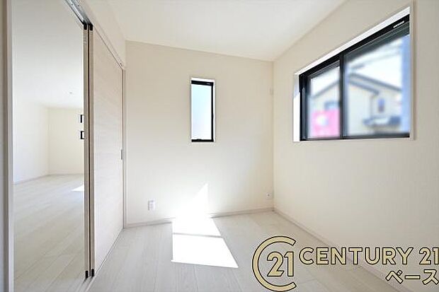 ■現地撮影写真■使い勝手の良い広々とした洋室です!