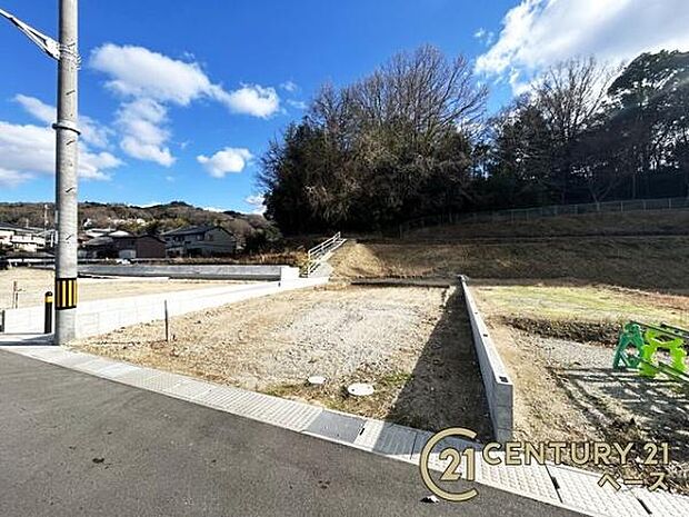 ■現地外観写真■敷地面積約77坪のゆとりのある広さです!