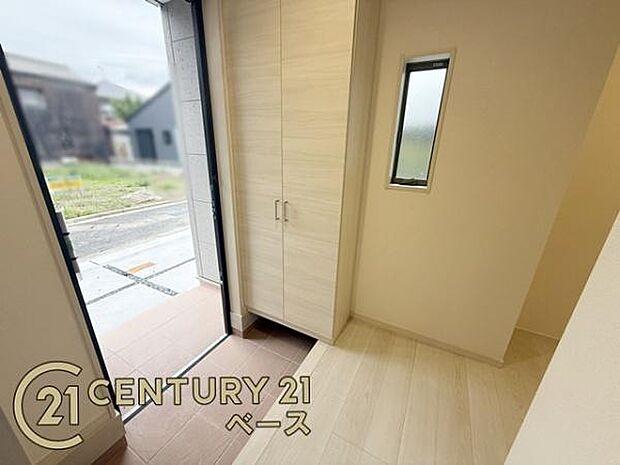 ■玄関にはシューズインクローゼットもありすっきり片付きます!