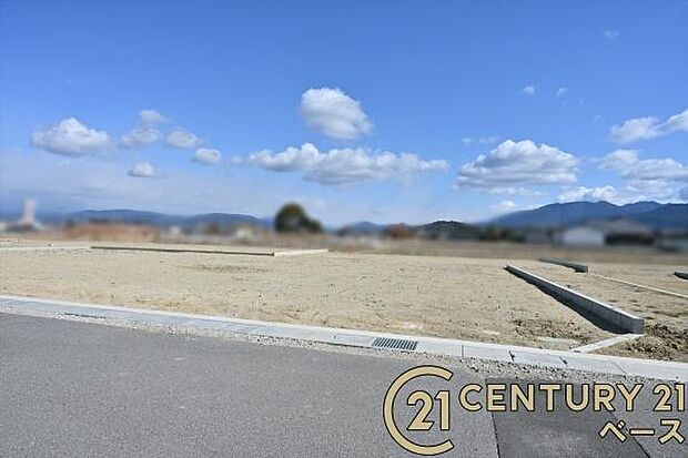 ■現地撮影写真■耐震等級3の地震に強い安心の邸宅!雨で汚れを洗い流してくれるセルフクリーニング機能付き外壁!お気軽にお問い合わせください!■