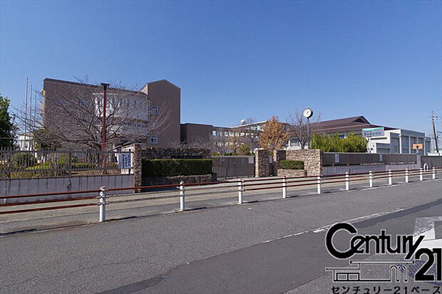 大和郡山市立郡山南中学校まで1100m