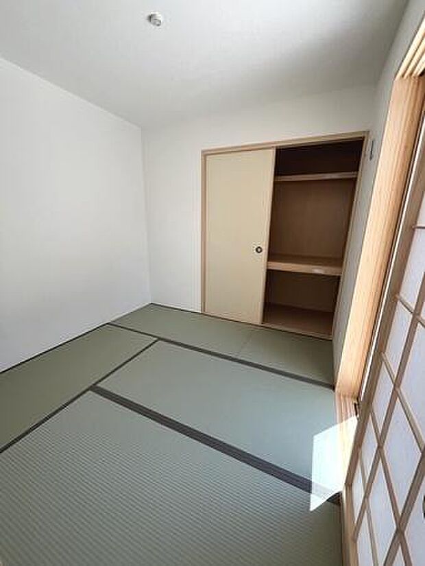 ■現地撮影写真■ほっこり落ち着ける和室!客間としてもご利用いただけます!