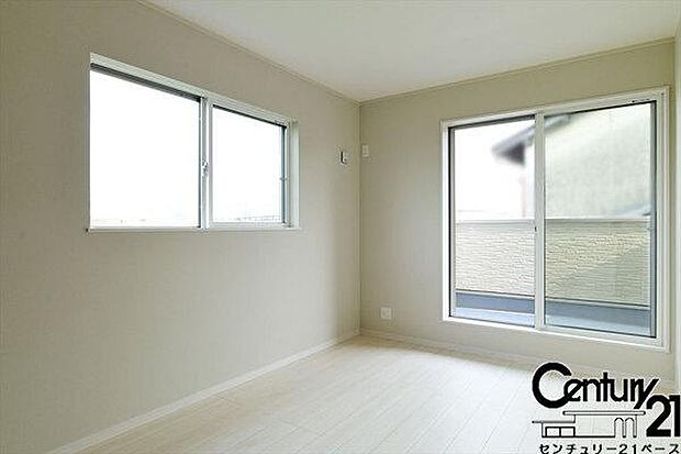 ■日当たりのよい明るい雰囲気の洋室です!