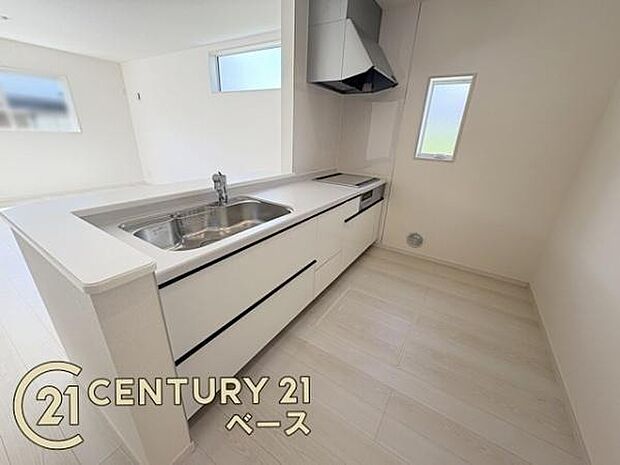 ■収納力と使いやすさを追求したシステムキッチンです!■