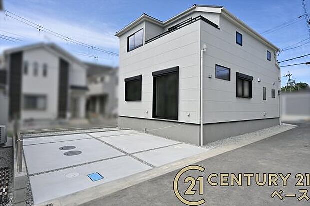 ■現地撮影写真■駐車スペース2台分完備!