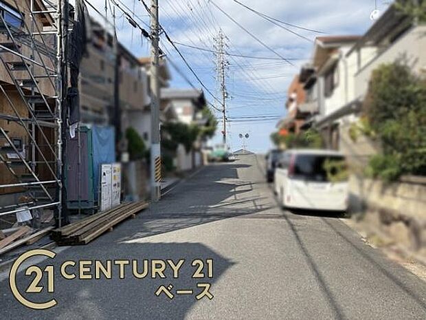 ■現地撮影写真■中学校まで徒歩圏内とお子様の通学も安心!