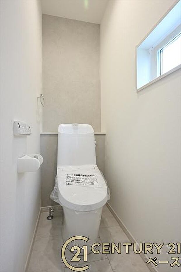 ■現地撮影写真■ウォシュレット完備!トルネード洗浄・フチなし形状でお手入れも楽々ですね!