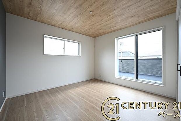 ■現地撮影写真■日当たりのよい明るい雰囲気の洋室です!