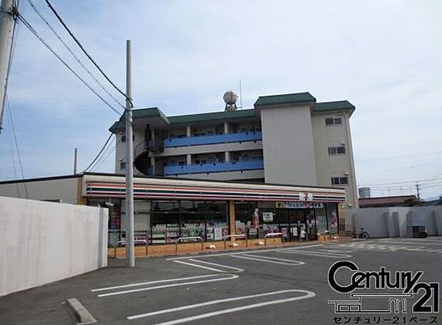 セブンイレブン大和高田三倉堂南店まで1656m