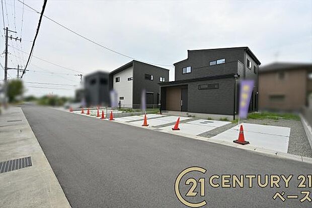 ■現地撮影写真■小・中学校まで徒歩圏内とお子様の通学も安心!