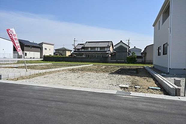 ■現地撮影写真■小学校まで徒歩圏内!お子様にも嬉しい住環境です!