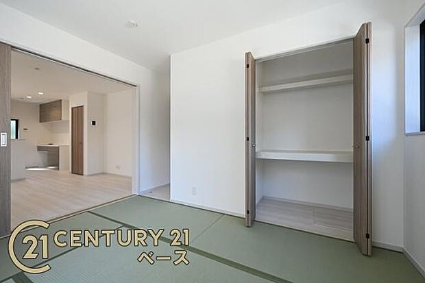 ■現地撮影写真■和室にも収納スペース完備!