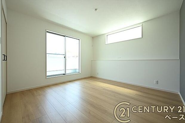 ■現地撮影写真■日当たりのよい明るい雰囲気の洋室です!