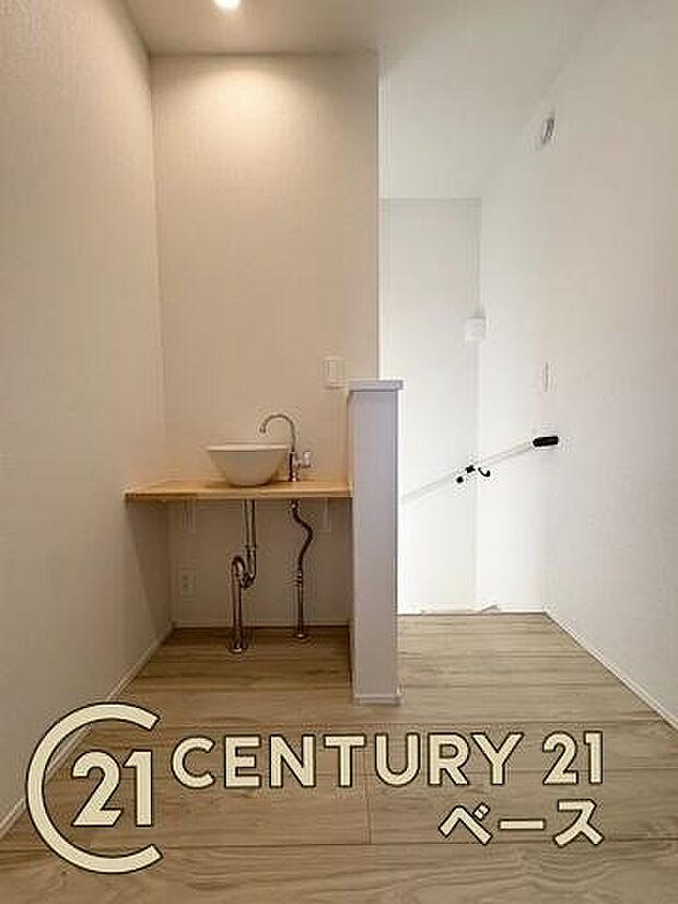 ■現地撮影写真■こちらは2階廊下部分です!