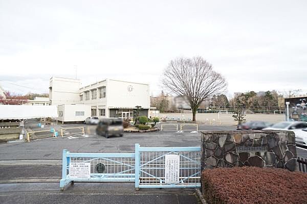 那加第二小学校まで1258m、那加第二小学校まで1258m(徒歩約16分)