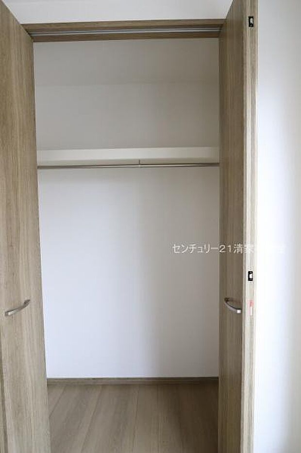 A号棟:たっぷり収納のクローゼット!(2026年05月撮影)