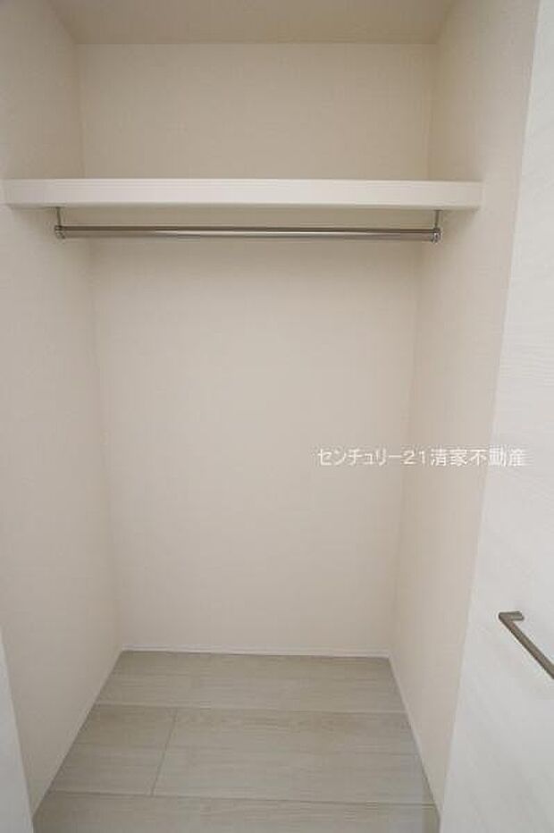 4号棟：たっぷり収納のクローゼット！(2026年04月撮影)