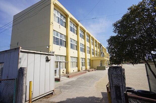 幡山西小学校まで1600m、幡山西小学校まで1600m(徒歩約20分)