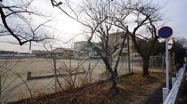 原山小学校まで900m、原山小学校まで900m(徒歩約12分)