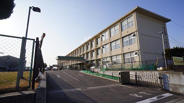 萩山小学校まで650m、萩山小学校まで650m(徒歩約9分)