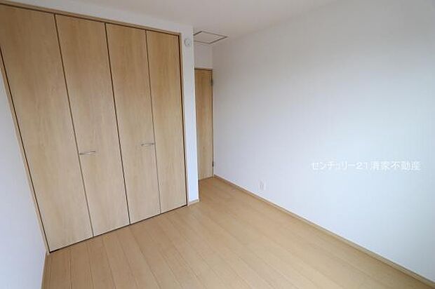 子供部屋にも嬉しい全居室収納スペース(2026年08月撮影)
