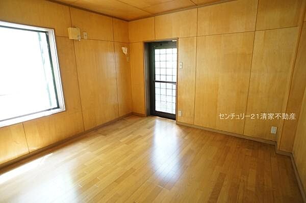 多様に使用できる地下室(2026年05月撮影)