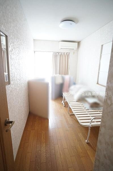 陽光ふりそそぐ明るい室内！(2026年07月撮影)