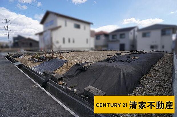 E区画:前面道路ゆとりある約6m!(2025年02月撮影)