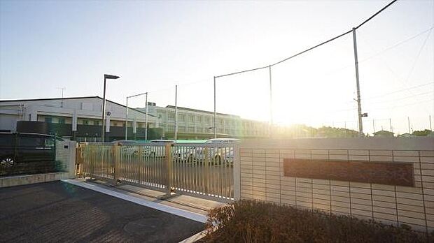 吉根中学校まで1200m、吉根中学校まで1200m(徒歩約15分)