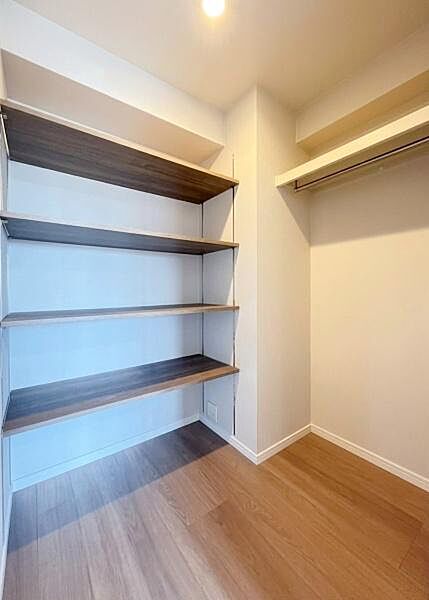 これだけ収納があると助かりますね！お荷物の多いご家族も安心です！