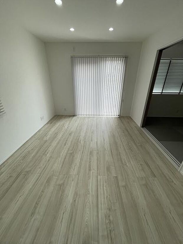 4.5帖の和室があり広々と使えるリビング