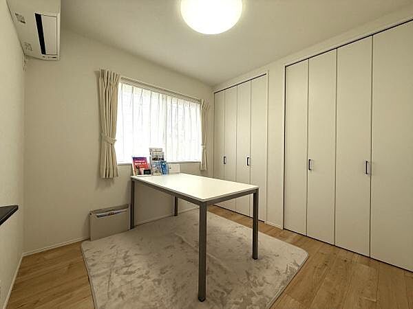 4.5帖の洋室は子供部屋にぴったりです