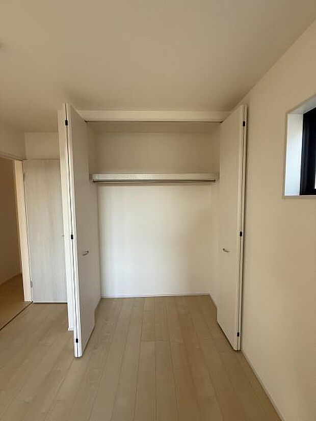 洋室のクローゼット