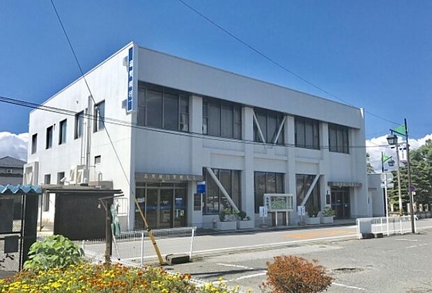 滋賀銀行豊郷支店まで917m