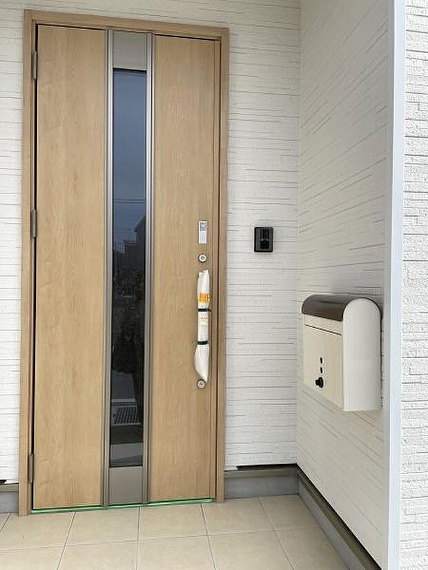 同社施工例写真TVモニター付きインターホンがあり来客も安心