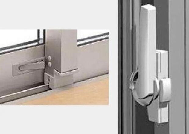 内鍵は、窓が閉まっていないと鍵がかけられない、空かけ防止タイプ。 補助錠も併用することでさらに防犯性が高まります。