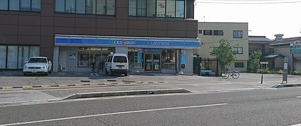 ローソン彦根郵便局前店まで588m