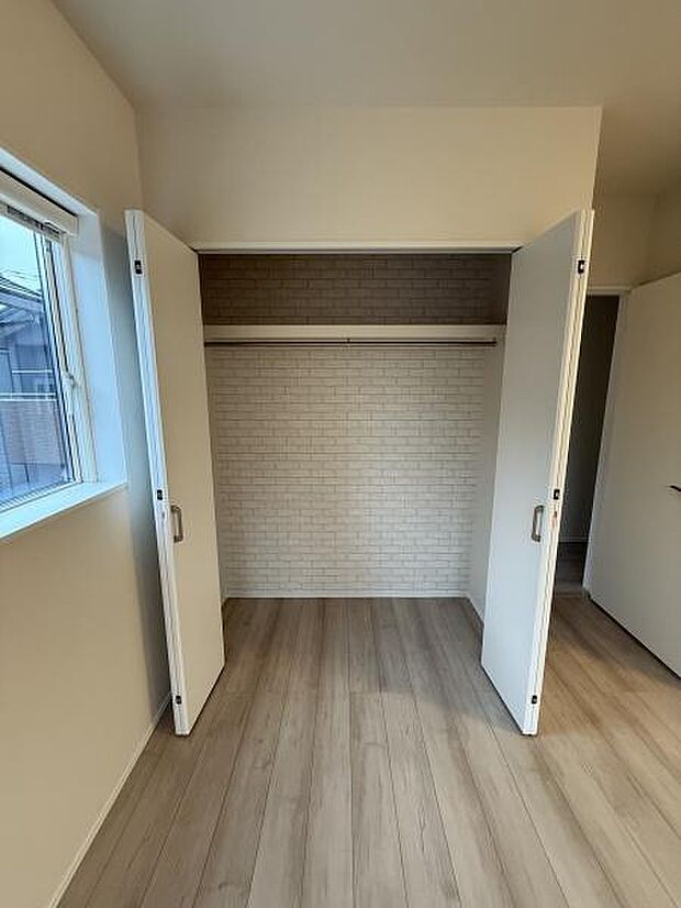 クローゼットがありお部屋を広々と使えます