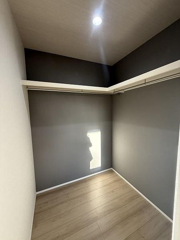 同社施工例写真　ウォークインクローゼット