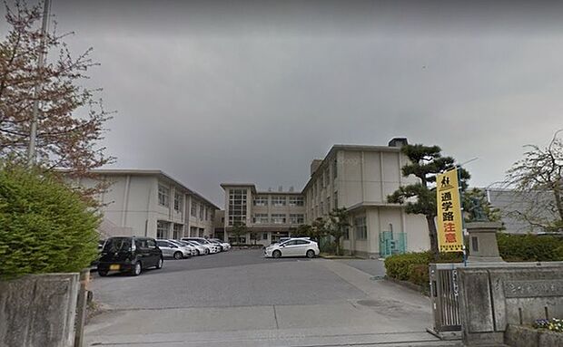 彦根市立城南小学校まで843m