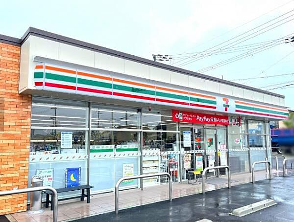 セブンイレブン彦根八坂町店まで92m