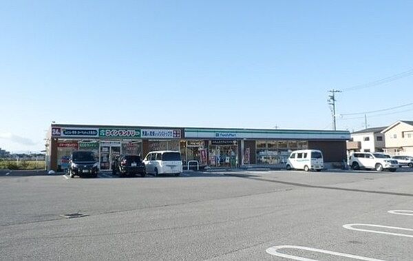 ファミリーマート彦根松原店まで688m