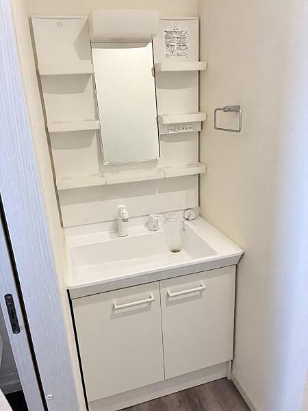 ※居住中の為、掲載写真はAI処理により家具・小物を消去しています。実際の室内状況とは異なる場合があります。現況を優先とします。