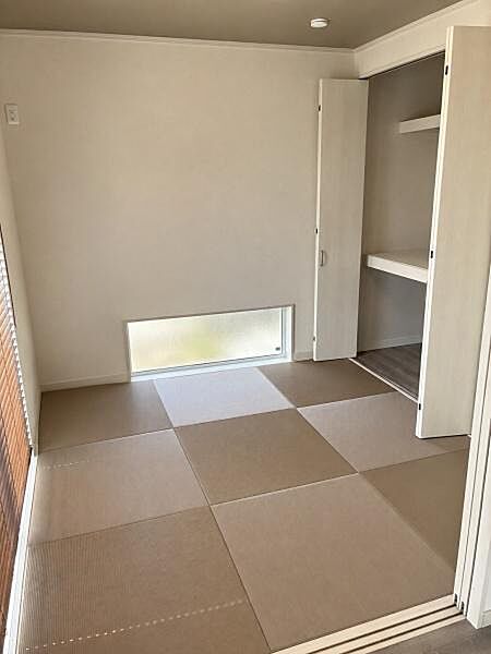 和室※居住中の為、掲載写真はAI処理により家具・小物を消去しています。実際の室内状況とは異なる場合があります。現況を優先とします。
