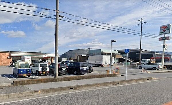 セブンイレブン長浜バイオ大学前店まで986m