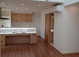 彦根市東沼波町 3LDKのリビング/ダイニング