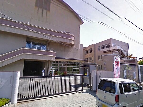 阪南市立下荘小学校まで1287m