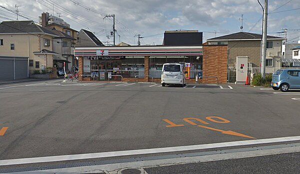 セブンイレブン高石駅南店まで517m