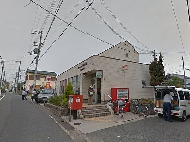 岸和田小松里郵便局まで816m